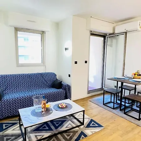 Les Bains Yourhosthelper Appartement *