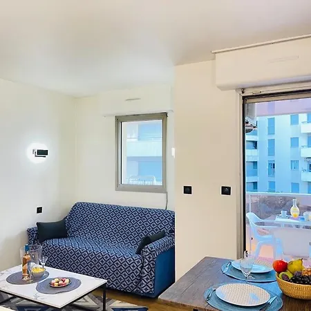 Les Bains Yourhosthelper Apartamento *